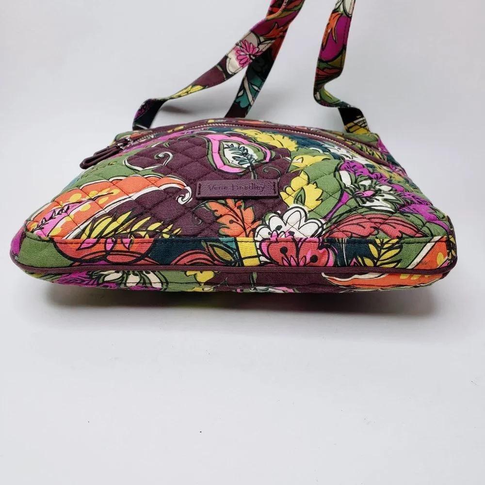 Vera‎ Bradley Quilted Paisley Floral Crossbody Bag